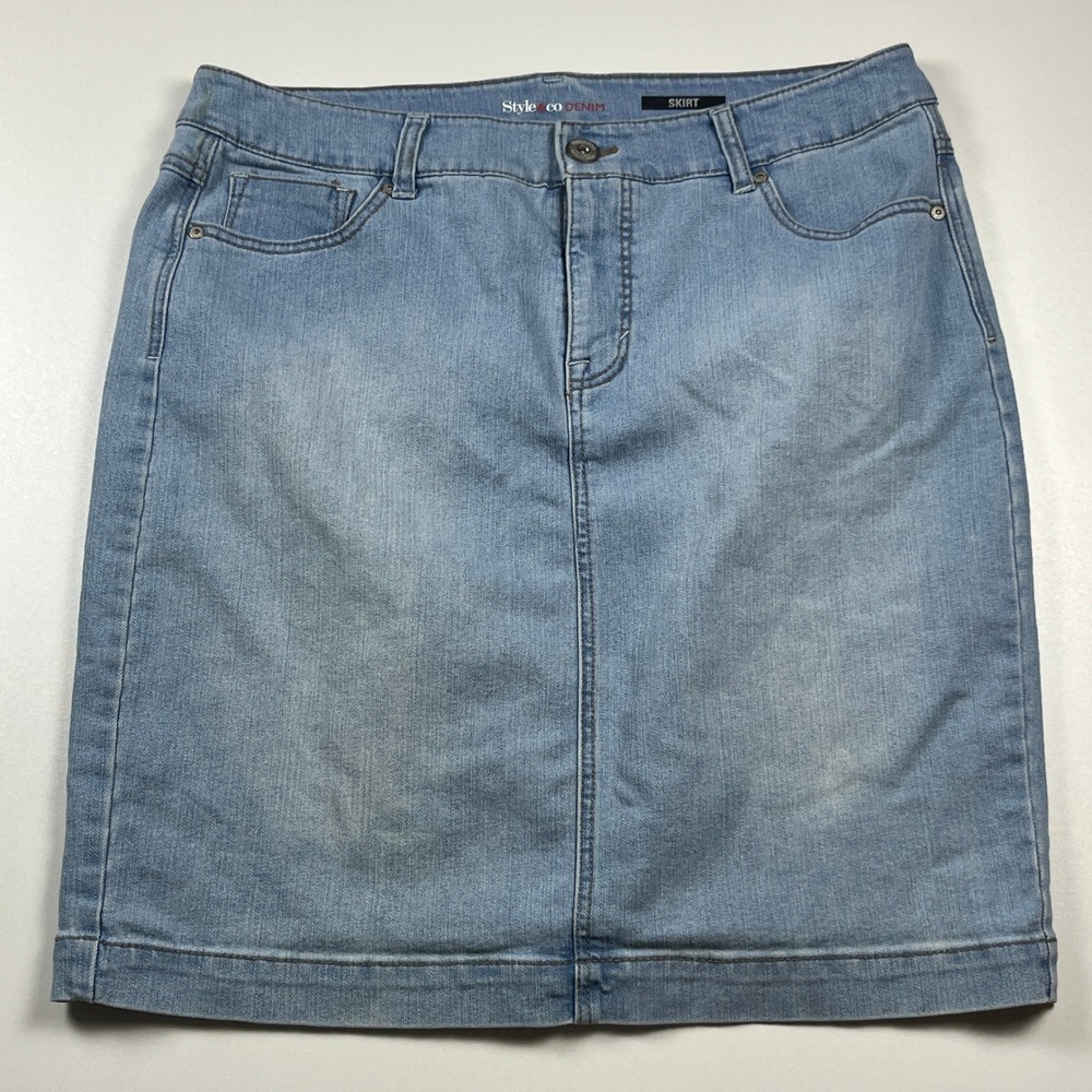 Style & Co Light Wash Stretch Denim Skirt Size 14 Blue Jean Knee Length w/Slit